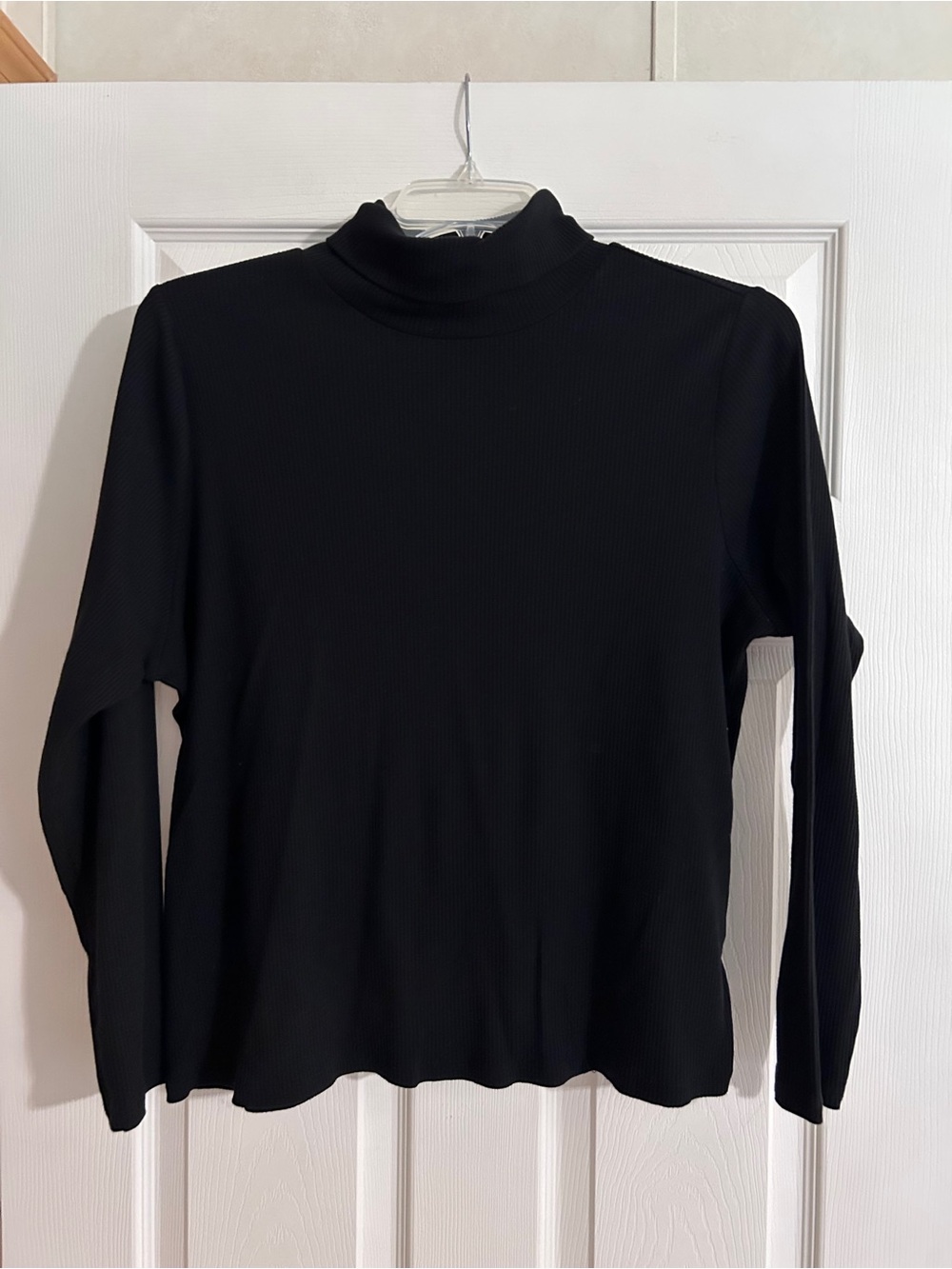 Old Navy Black Ribbed Turtleneck Long-Sleeve Top